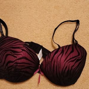 🚫SOLD🚫  Sexy pushup bra with microfiber print